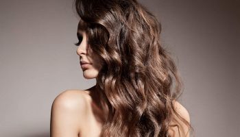 وصفات طبيعية لعلاج الشعر المطاطي