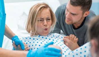 تمارين التنفس عند الولادة