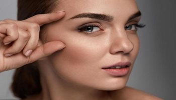 وصفات زيت الخروع لزيادة شعر الحواجب