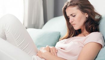 إمرأة تعاني من تكيس المبايض أثناء الحمل.. تعبيرية
